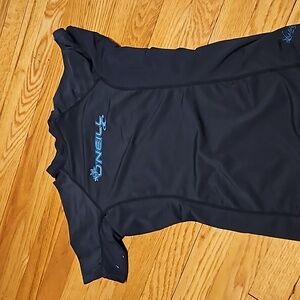 O'Neill women's rash guard / swim shirt